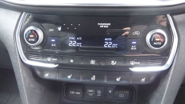 Used Hyundai Santa Fe 2019 for sale - 67028940: Photo 19