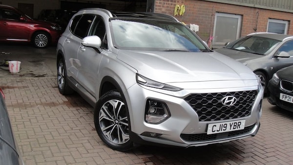 Used Hyundai Santa Fe 2019 for sale - 67028940: Photo 1