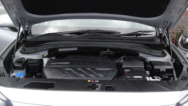 Used Hyundai Santa Fe 2019 for sale - 67028940: Photo 3