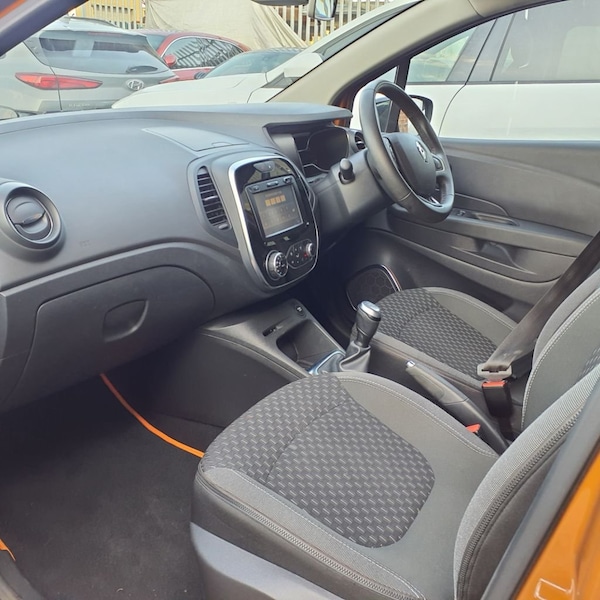 Used Renault Captur 2018 for sale - 74985915: Photo 4
