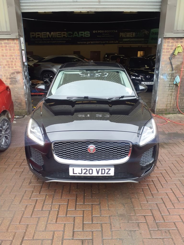 Used Jaguar E-Pace 2020 for sale - 76934732: Photo 2