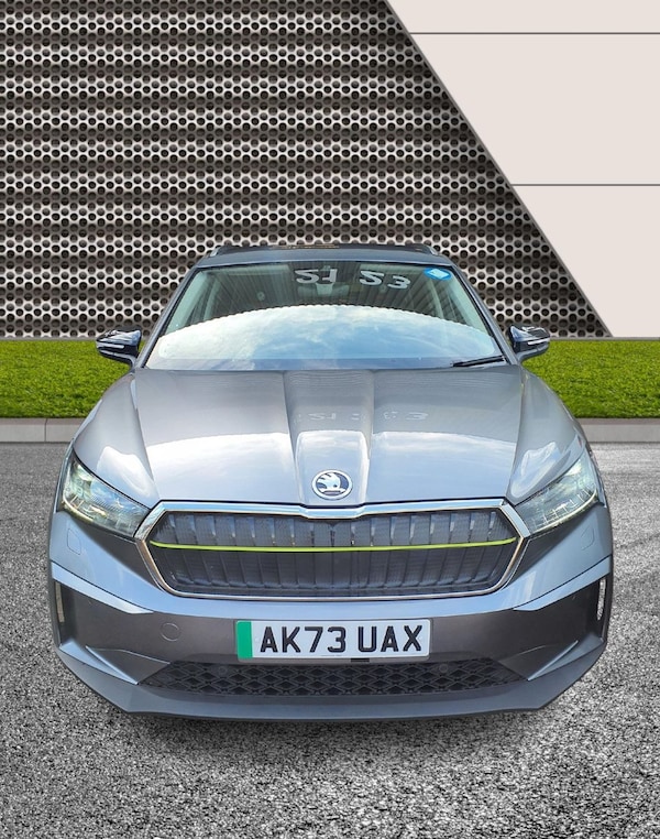Used Skoda Enyaq 2023 for sale - 75801965: Photo 2