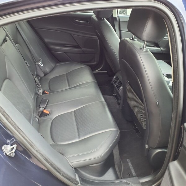 Used Jaguar XE 2017 for sale - 74416763: Photo 10