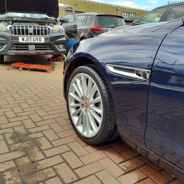 Used Jaguar XE 2017 for sale - 74416763: Photo 21