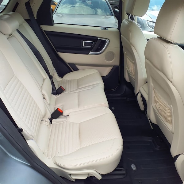 Used Land Rover Discovery Sport 2015 for sale - 74954281: Photo 10
