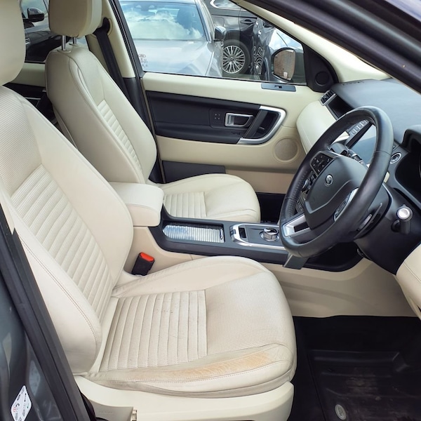 Used Land Rover Discovery Sport 2015 for sale - 74954281: Photo 11