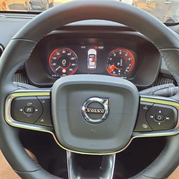 Used Volvo XC40 2021 for sale - 73550362: Photo 13
