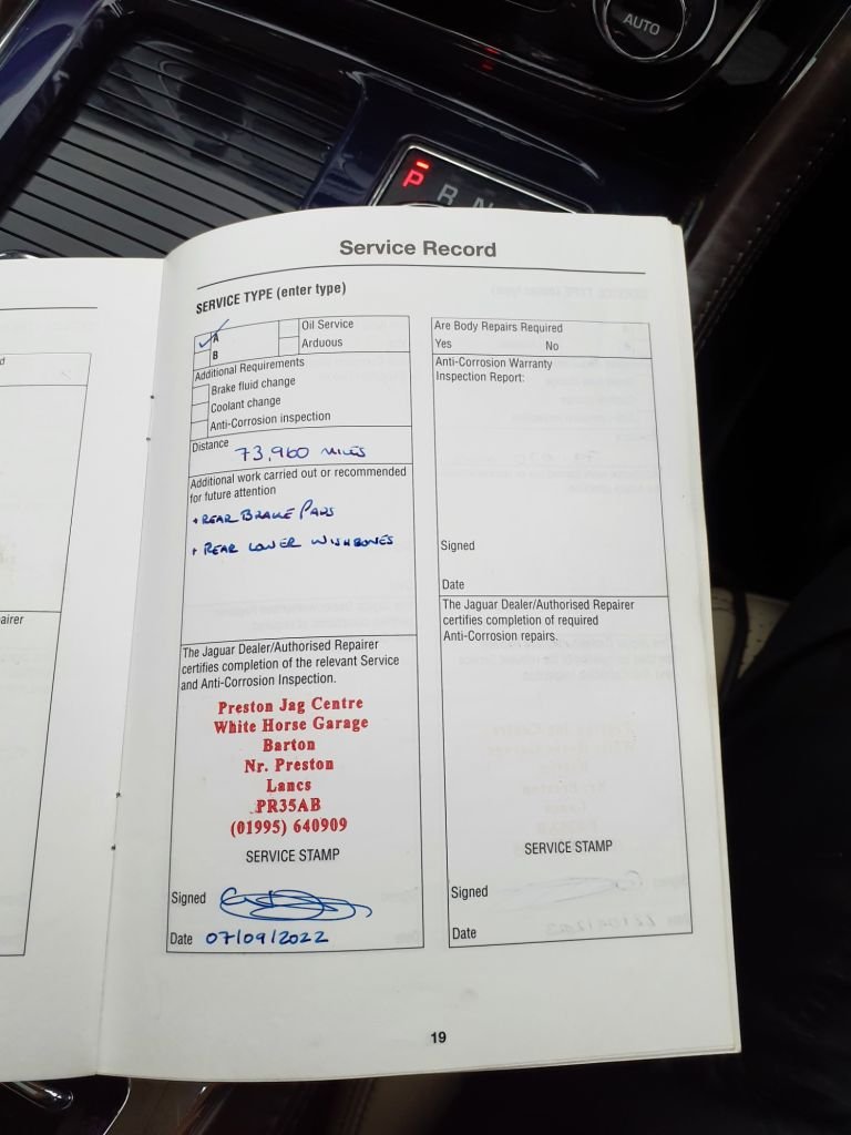 Used Jaguar XJ 2010 for sale - 77038485: Photo 28