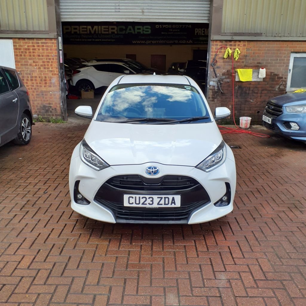 Used Toyota Yaris 2023 for sale - 76973426: Photo 2