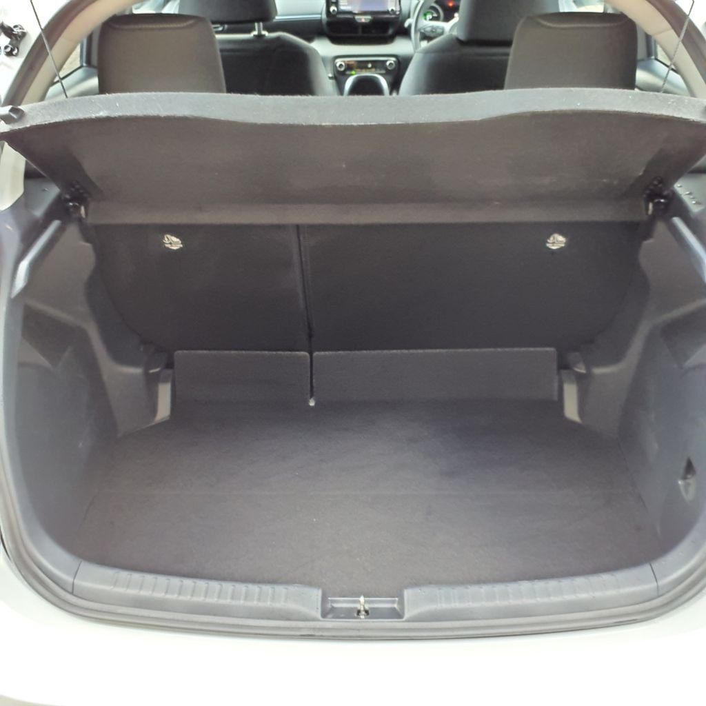 Used Toyota Yaris 2023 for sale - 76973426: Photo 8