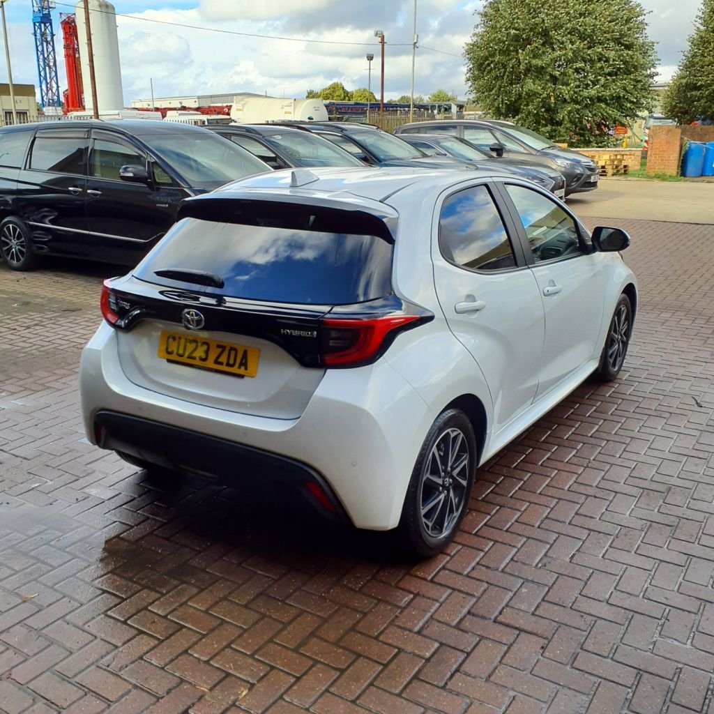 Used Toyota Yaris 2023 for sale - 76973426: Photo 9