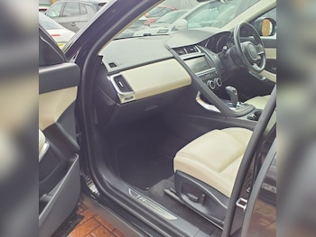 Used Jaguar E-Pace 2018 for sale - 75264698: Photo