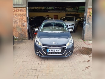Used Peugeot 208 2018 for sale - 75537849: Photo