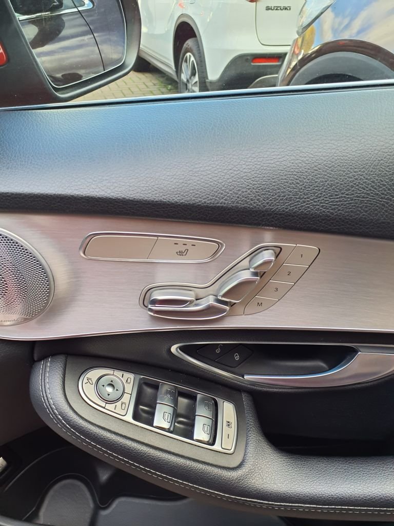 Used Mercedes-Benz C Class 2018 for sale - 77383565: Photo 12