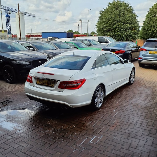 Used Mercedes-Benz E-Class 2012 for sale - 75253691: Photo 10