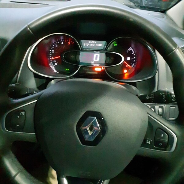 Used Renault Clio 2017 for sale - 69674670: Photo 12