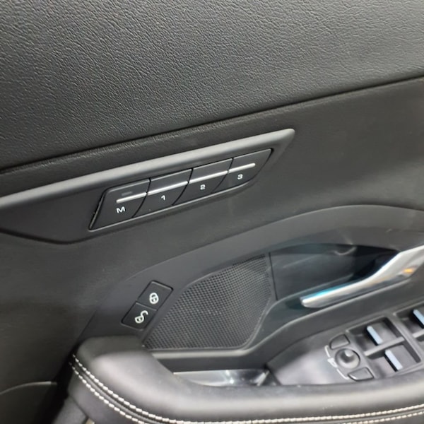 Used Jaguar E-Pace 2019 for sale - 73024709: Photo 19