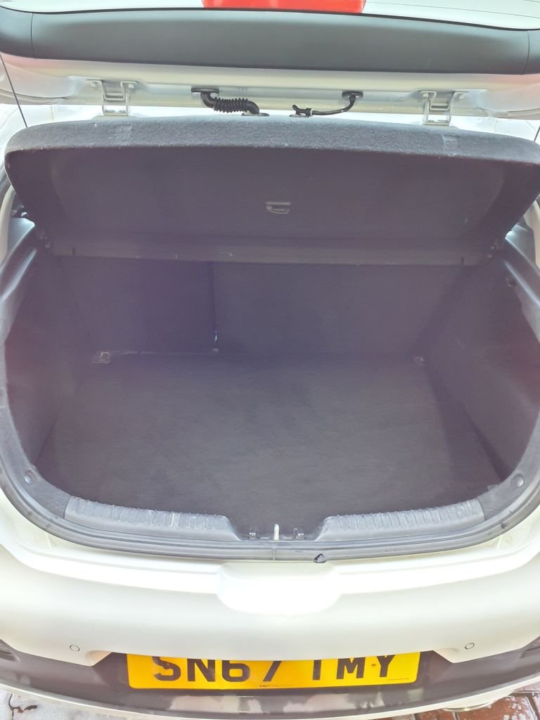 Used Dacia Duster 2017 for sale - 77642576: Photo 8