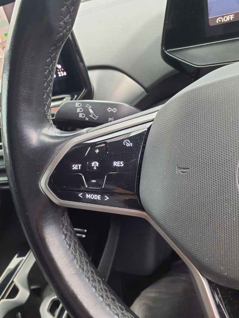 Used Volkswagen ID.4 2021 for sale - 76345864: Photo 13