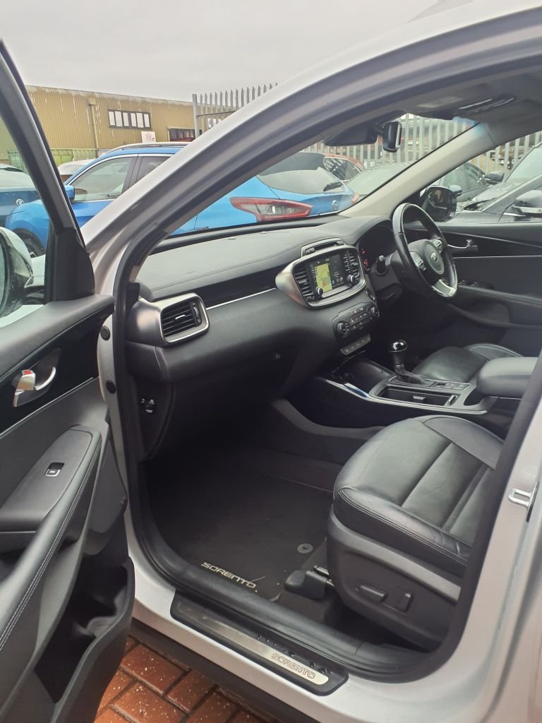 Used Kia Sorento 2017 for sale - 76883436: Photo 4