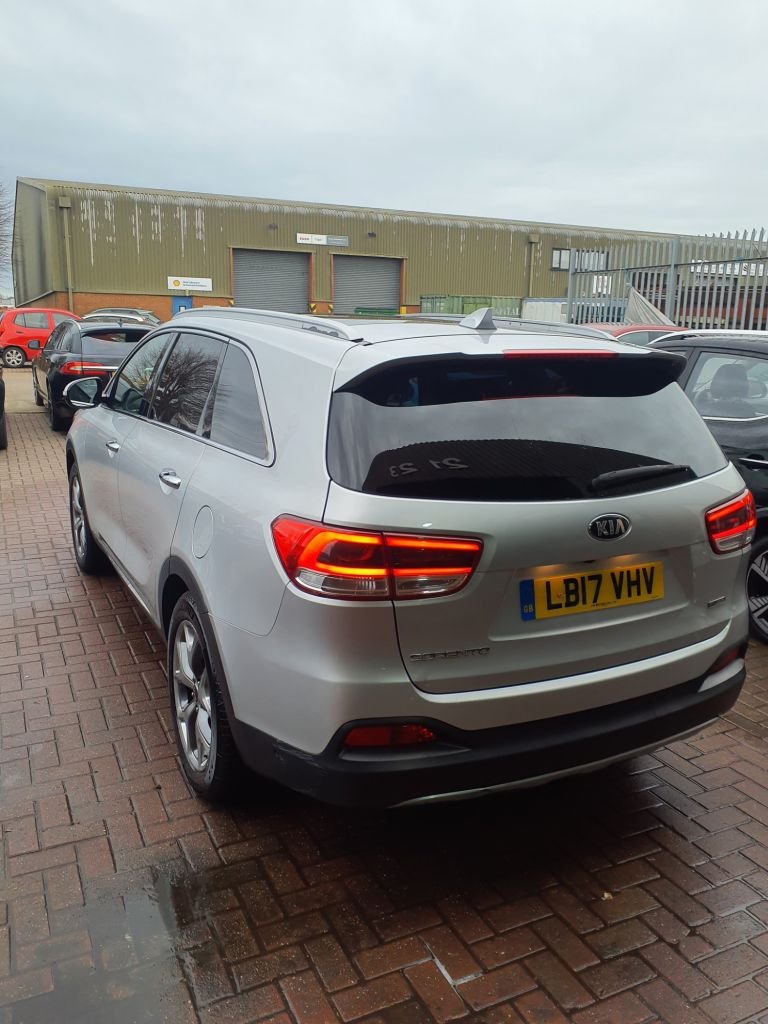 Used Kia Sorento 2017 for sale - 76883436: Photo 6