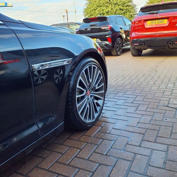 Used Jaguar XJ 2017 for sale - 72303049: Photo 27