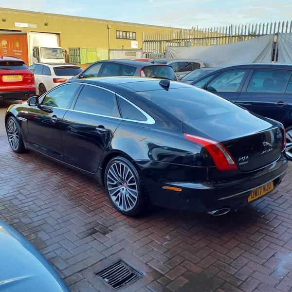 Used Jaguar XJ 2017 for sale - 72303049: Photo 7