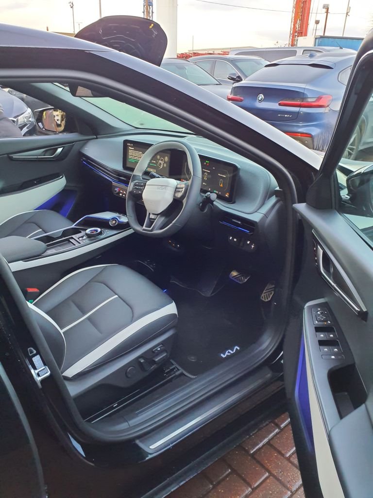 Used Kia EV6 2025 for sale - 76783705: Photo 11