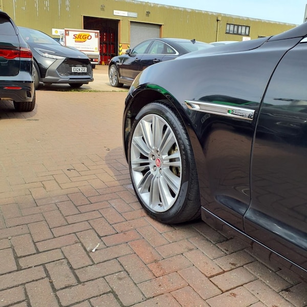 Used Jaguar XJ 2018 for sale - 75537806: Photo 23