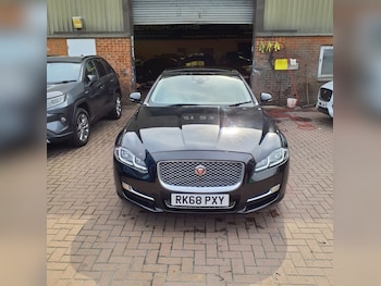 Used Jaguar XJ 2018 for sale - 75537806: Photo