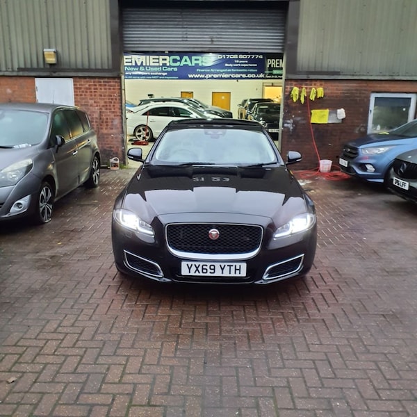 Used Jaguar XJ 2019 for sale - 72932139: Photo 2