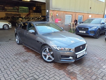 Used Jaguar XE 2017 for sale - 79394567: Photo