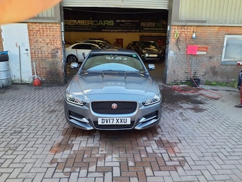 Used Jaguar XE 2017 for sale - 79394567: Photo