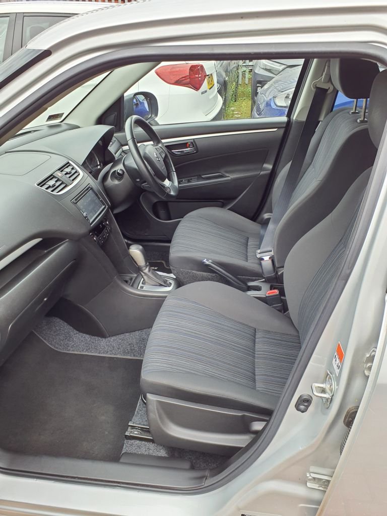 Used Suzuki Swift 2014 for sale - 76018830: Photo 4