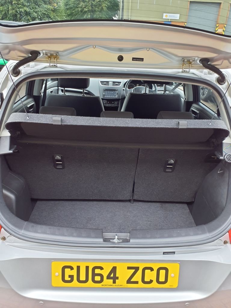 Used Suzuki Swift 2014 for sale - 76018830: Photo 8