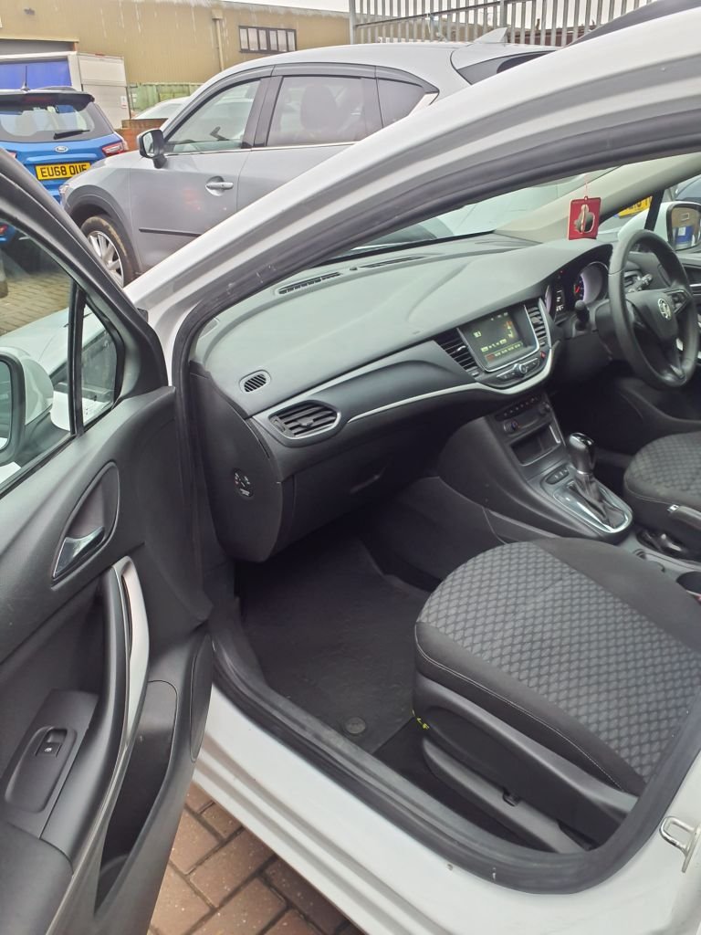 Used Vauxhall Astra 2019 for sale - 77356648: Photo 4
