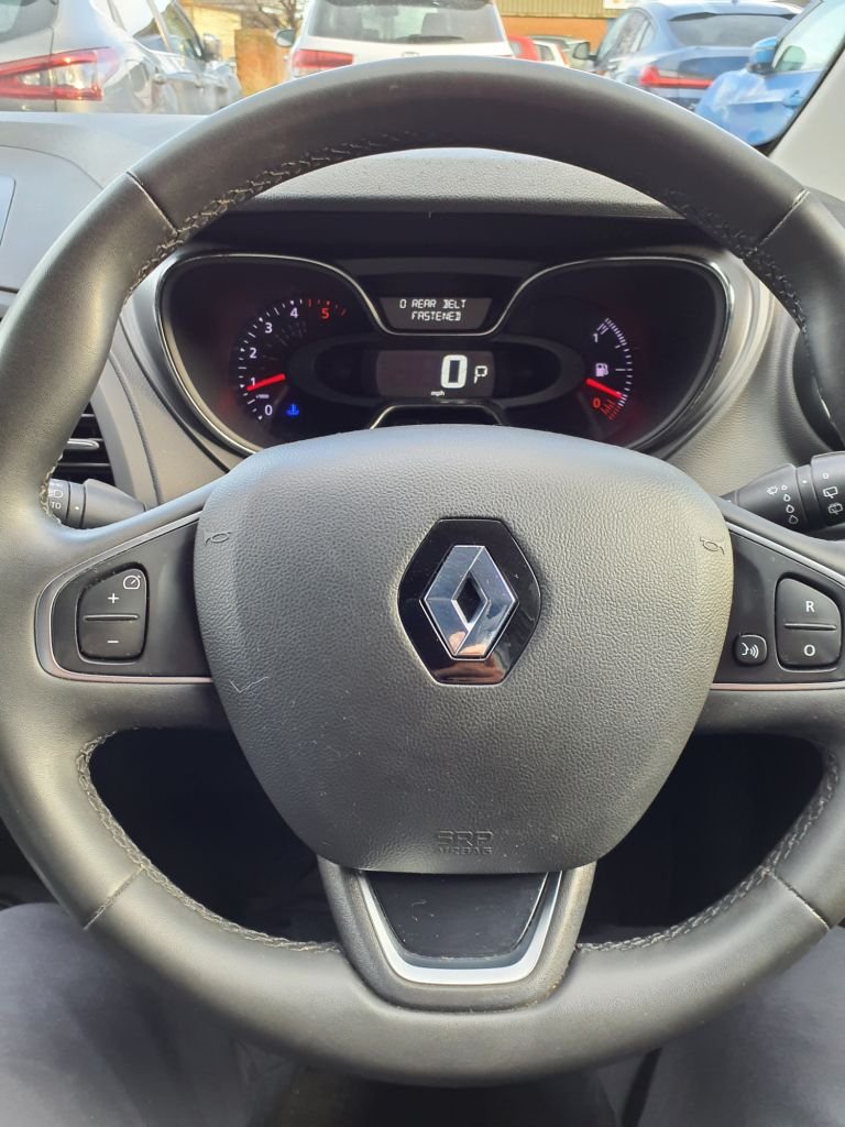 Used Renault Captur 2018 for sale - 76848300: Photo 12