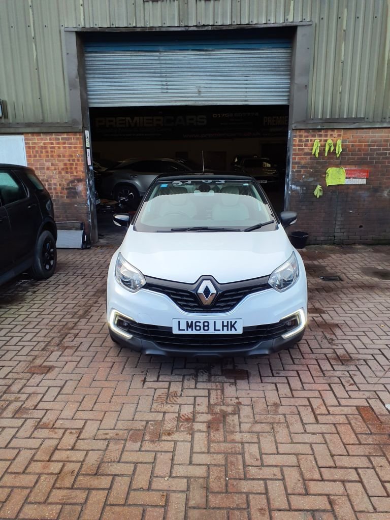 Used Renault Captur 2018 for sale - 76848300: Photo 2