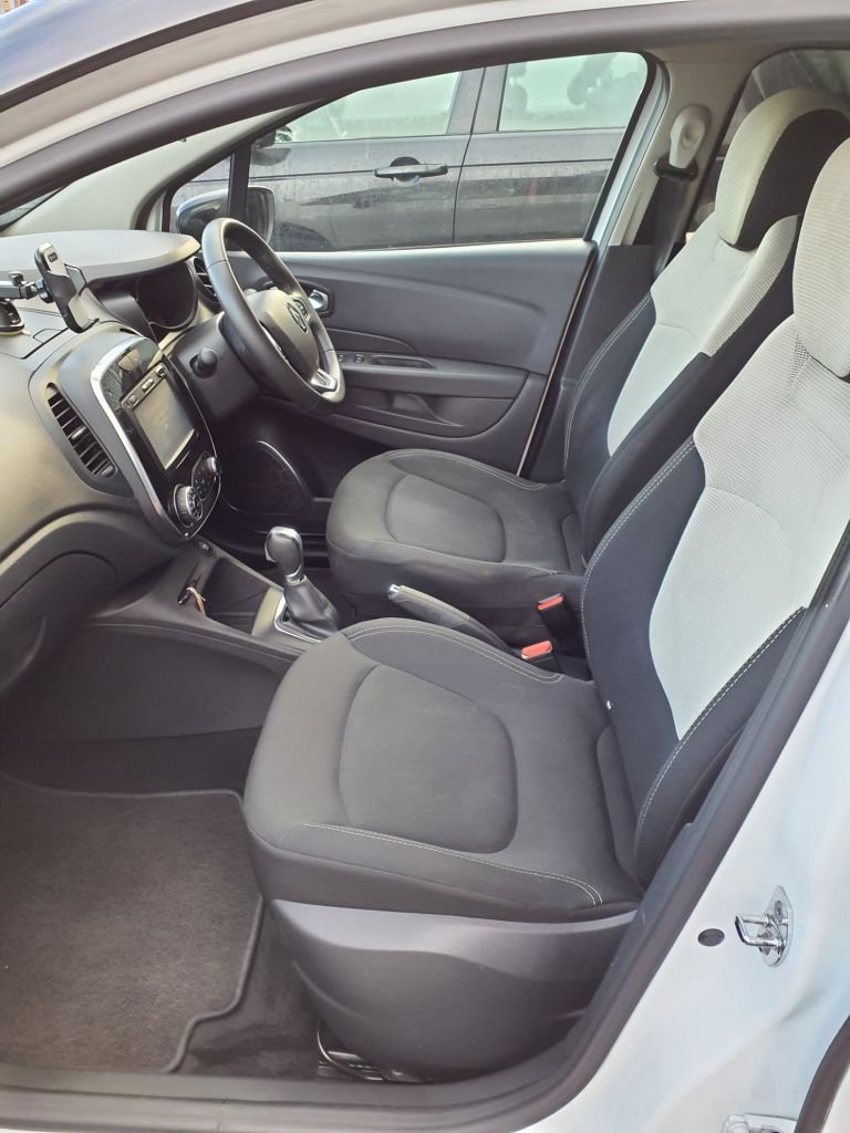 Used Renault Captur 2018 for sale - 76848300: Photo 4