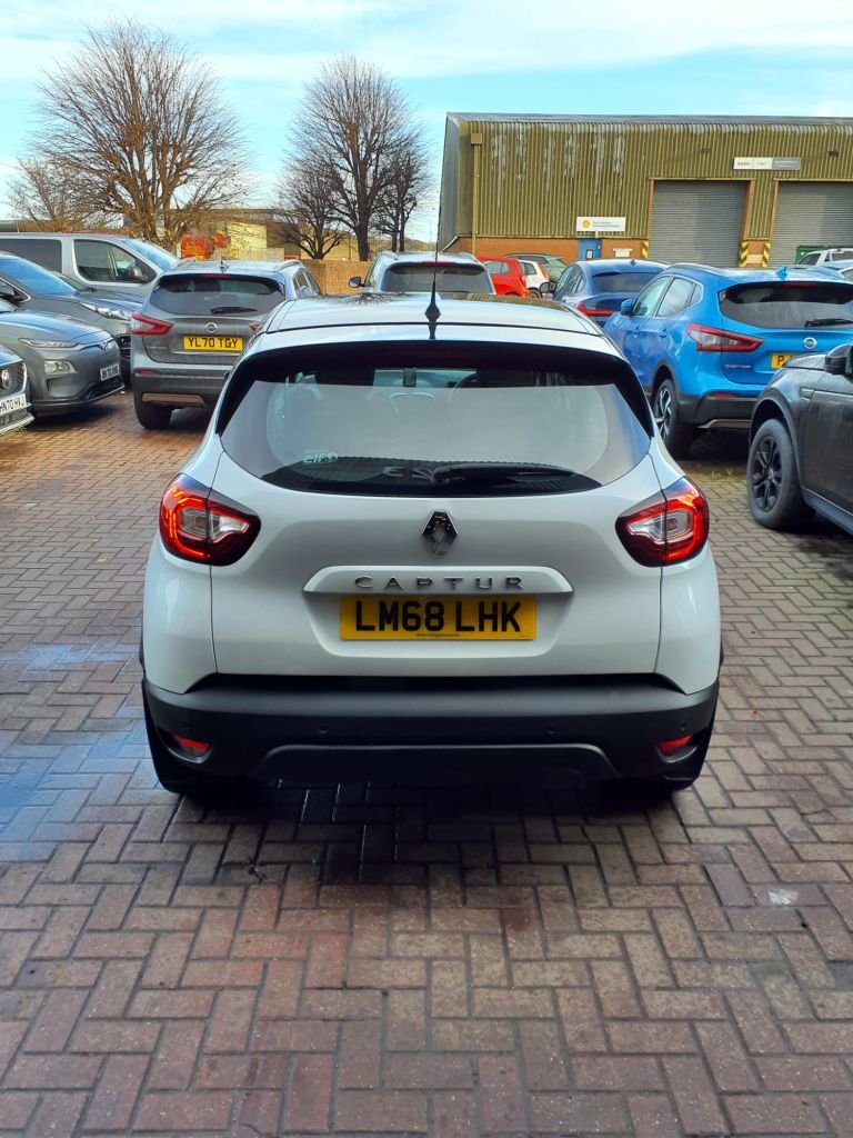 Used Renault Captur 2018 for sale - 76848300: Photo 7