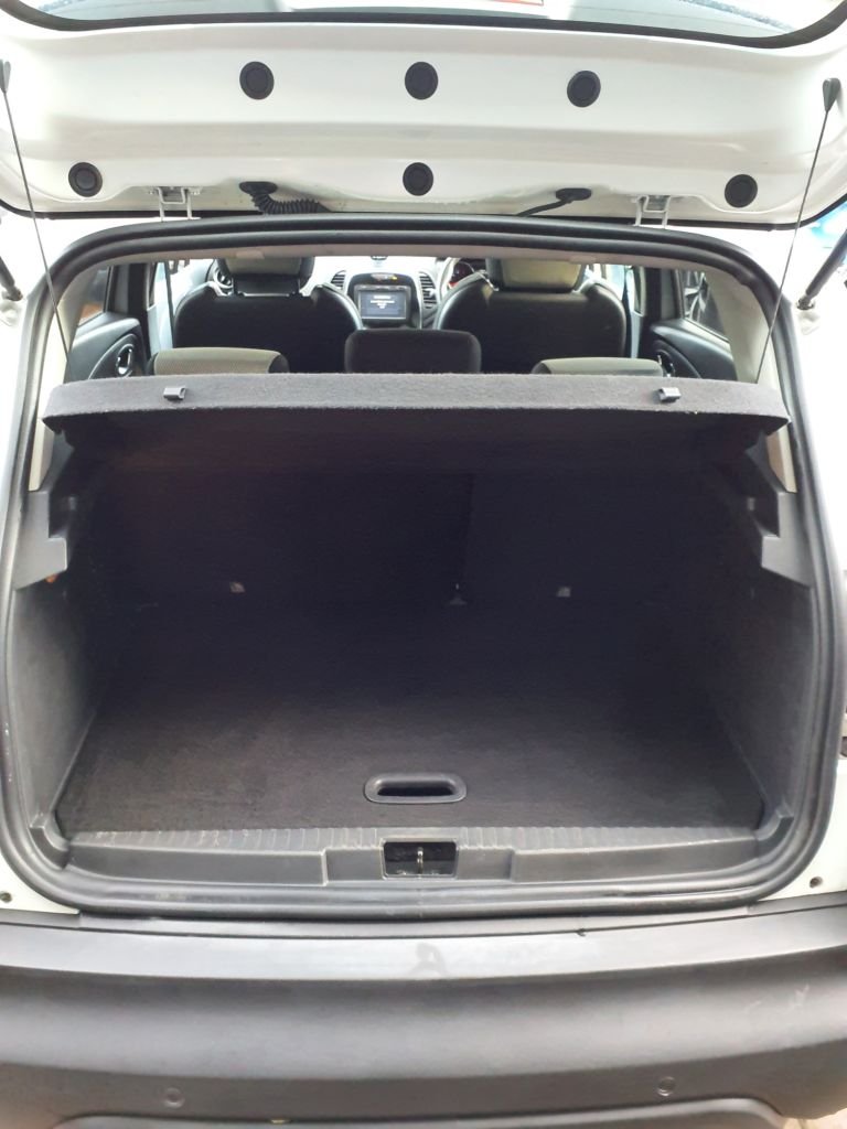 Used Renault Captur 2018 for sale - 76848300: Photo 8