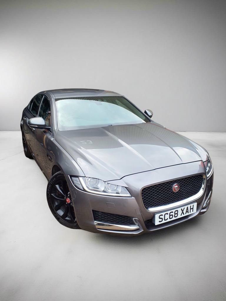 Used Jaguar XF 2018 for sale - 76751390: Photo 1