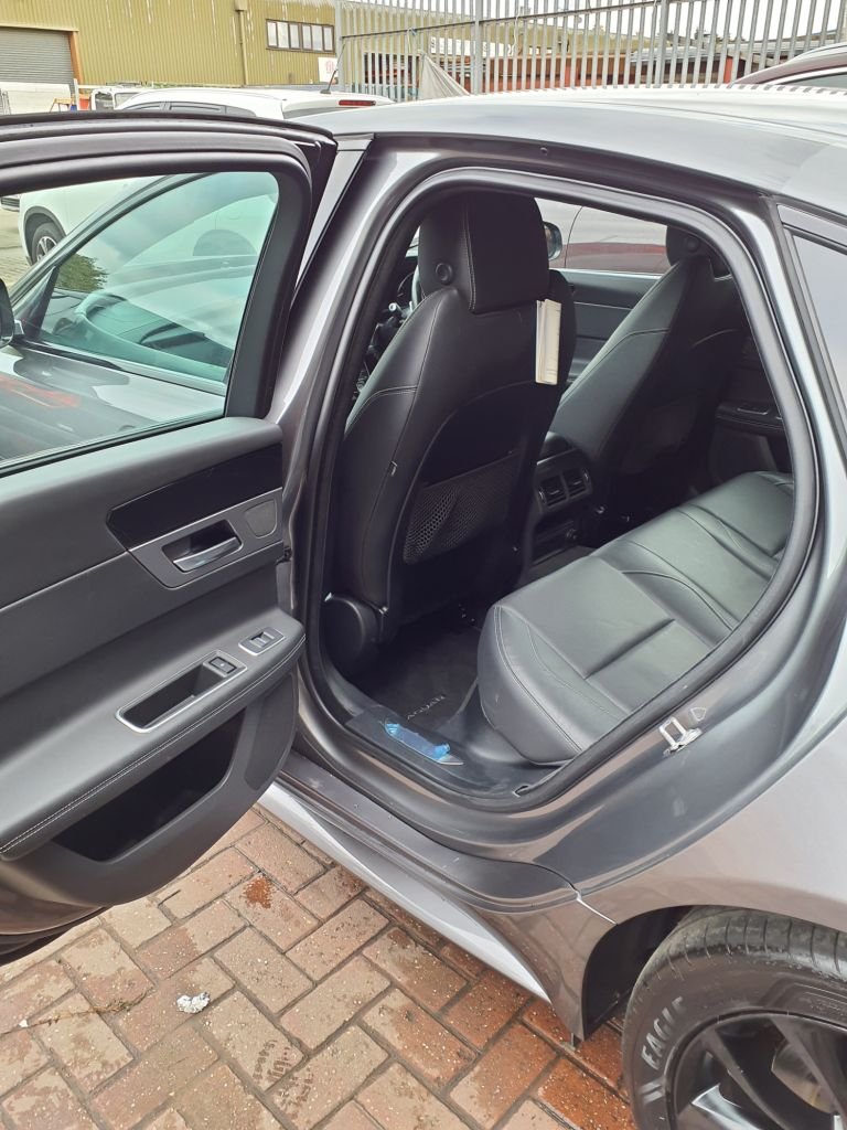 Used Jaguar XF 2018 for sale - 76751390: Photo 7