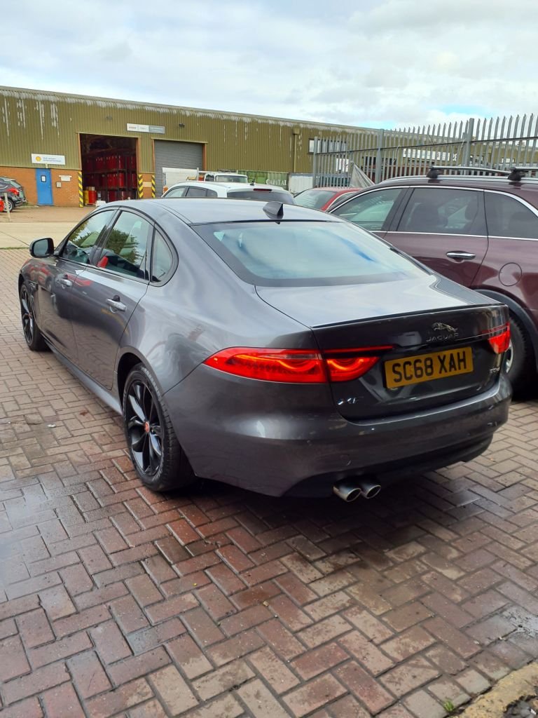 Used Jaguar XF 2018 for sale - 76751390: Photo 8