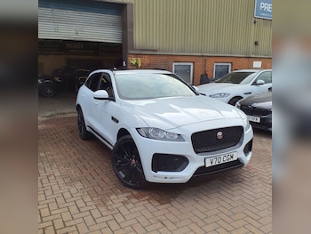 Used Jaguar F-Pace 2017 for sale - 75527693: Photo