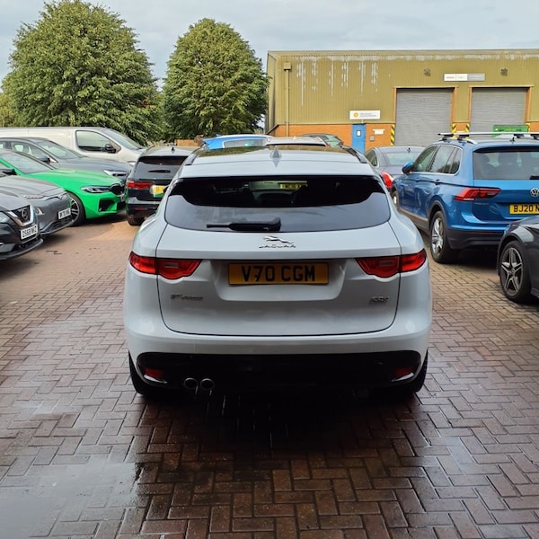 Used Jaguar F-Pace 2017 for sale - 75527693: Photo 7