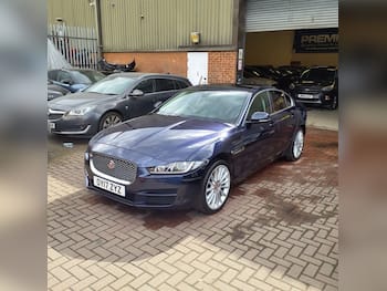 Used Jaguar XE 2017 for sale - 79771267: Photo
