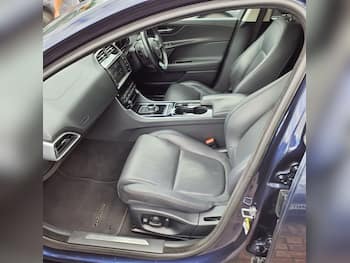 Used Jaguar XE 2017 for sale - 79771267: Photo