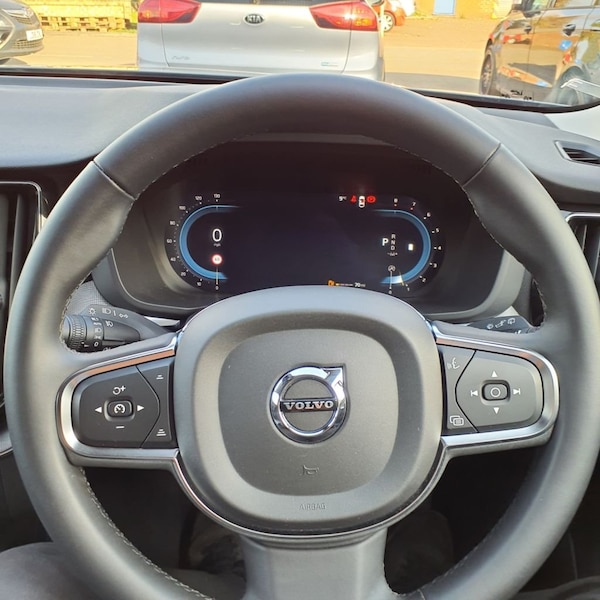 Used Volvo XC60 2023 for sale - 72910792: Photo 12