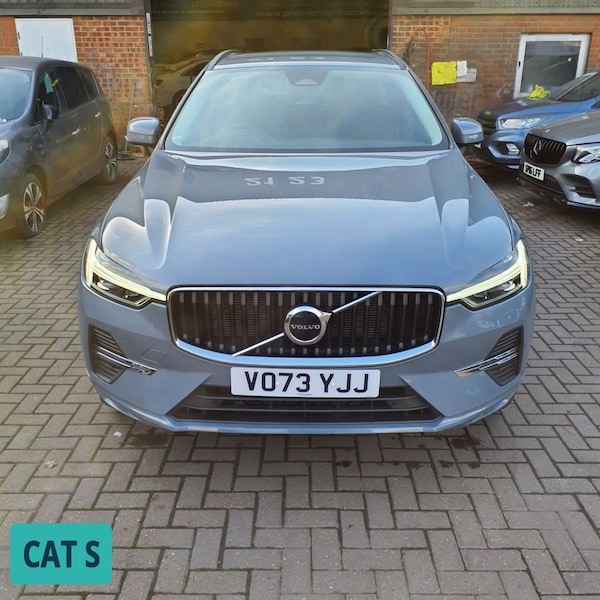 Used Volvo XC60 2023 for sale - 72910792: Photo 2
